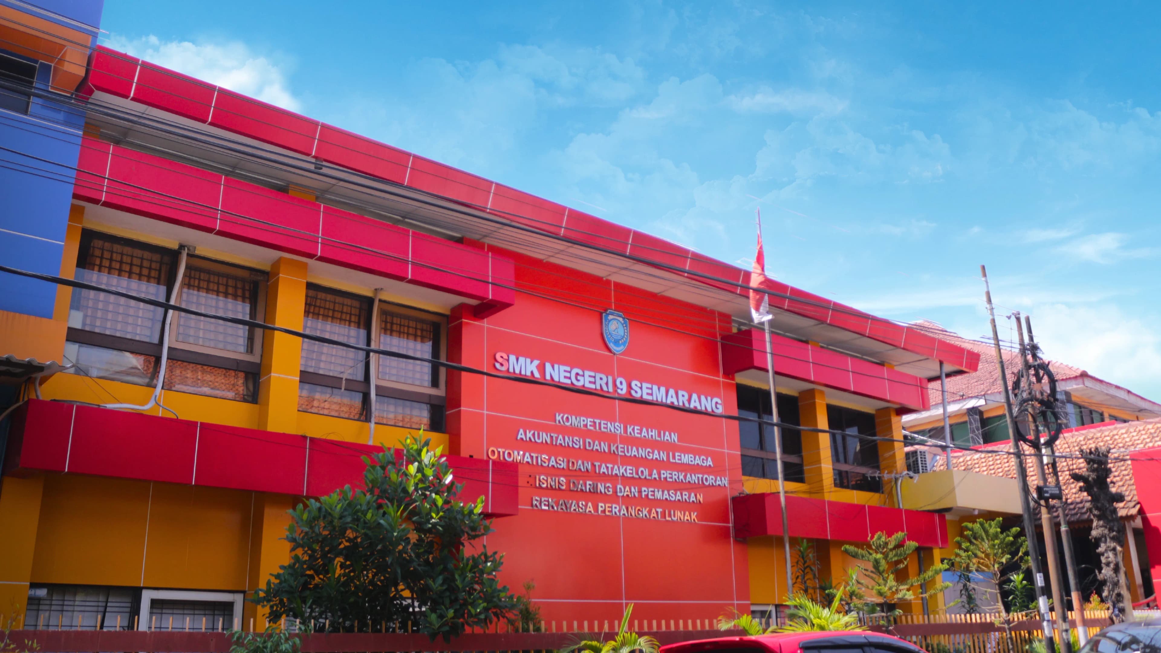 Gedung Utama SMK Negeri 9 Semarang